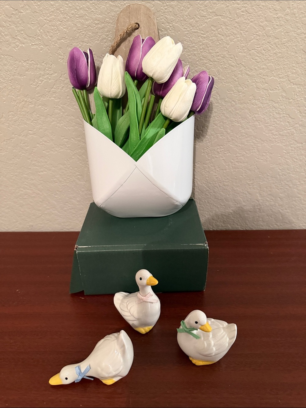 Spring Time Home Decor - Picture 2 of 10